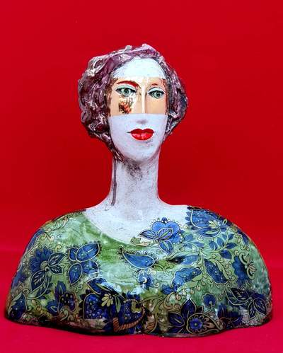 Ludmilla Kosmina
Porcelain  
H 18 cms
£195