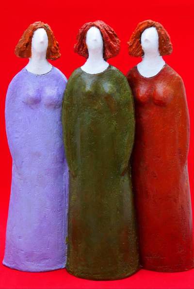 Ludmilla Kosmina
Three Sisters
Stoneware H 29 cms
£260