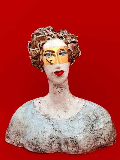 Ludmilla Kosmina 
Elspeth
Porcelain H18 cms
£220